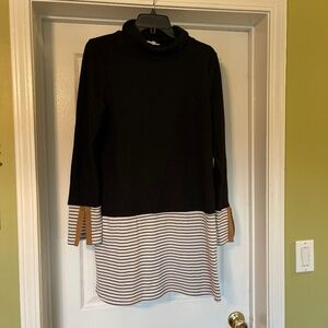 THML Turtleneck Long Sleeve Black & Off-White Dress Size S